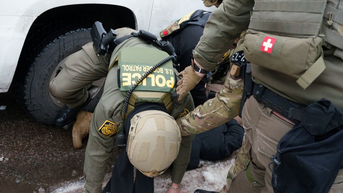 Πράκτορας ICE στη Μινεσότα