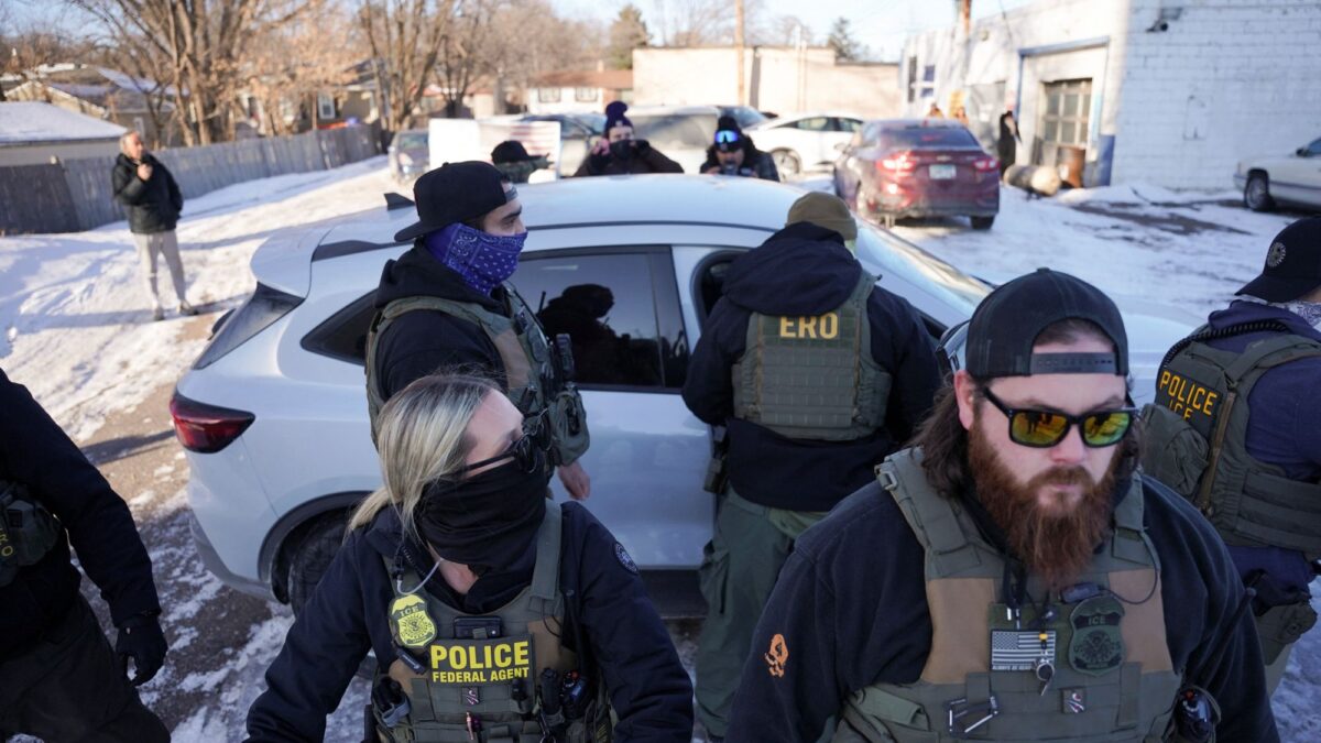 Πράκτορες της ICE