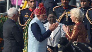 ο Ναρέντρα Μόντι και η Ούρσουλα φον ντερ Λάιεν