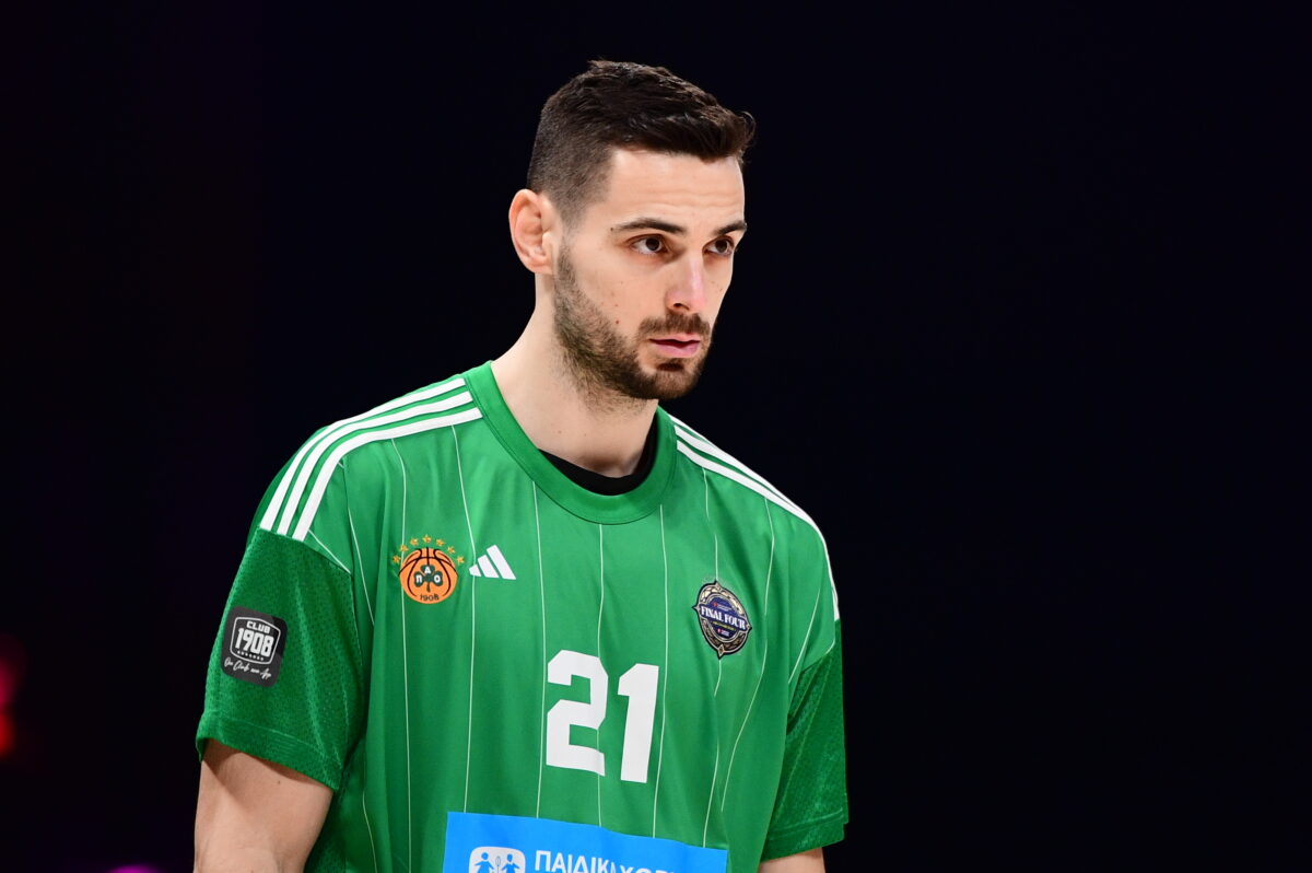 Ο Ιωάννης Παπαπέτρου