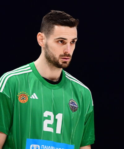 Ο Ιωάννης Παπαπέτρου