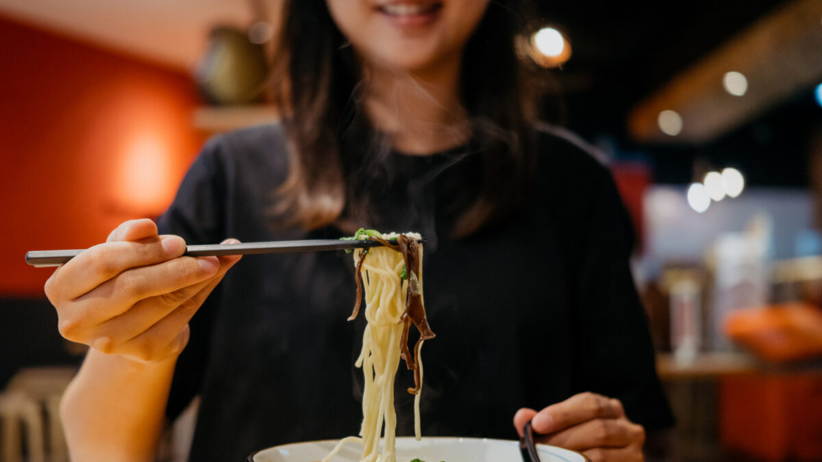 Το AbraOvata επανασυστήνει το ramen, κάθε Σαββατοκύριακο