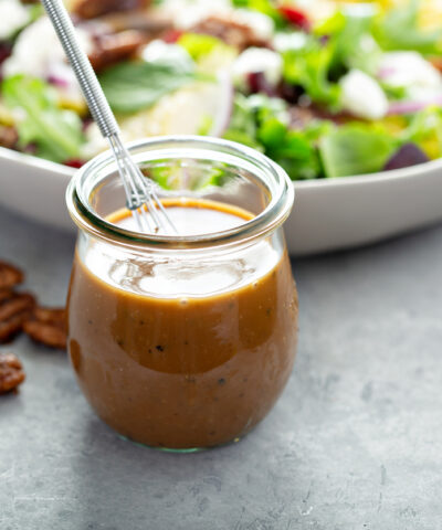 Κρεμώδες ντρεσινγκ με σφένδαμο