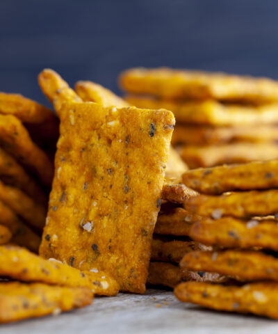 Κράκερς από κόκκινη φακή