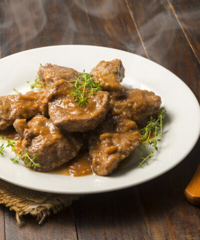 Ψαρονέφρι με σάλτσα κρασιού