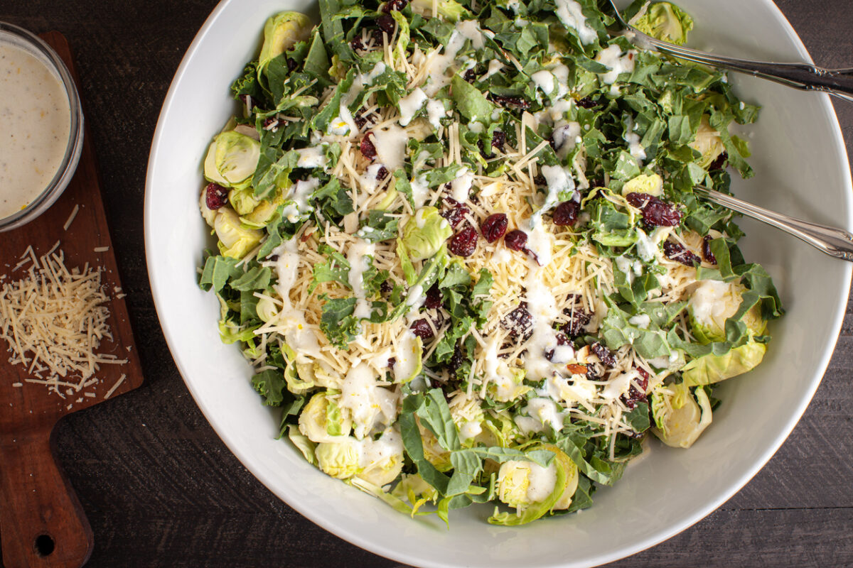 Σαλάτα του Καίσαρα με λαχανάκια Βρυξελλών