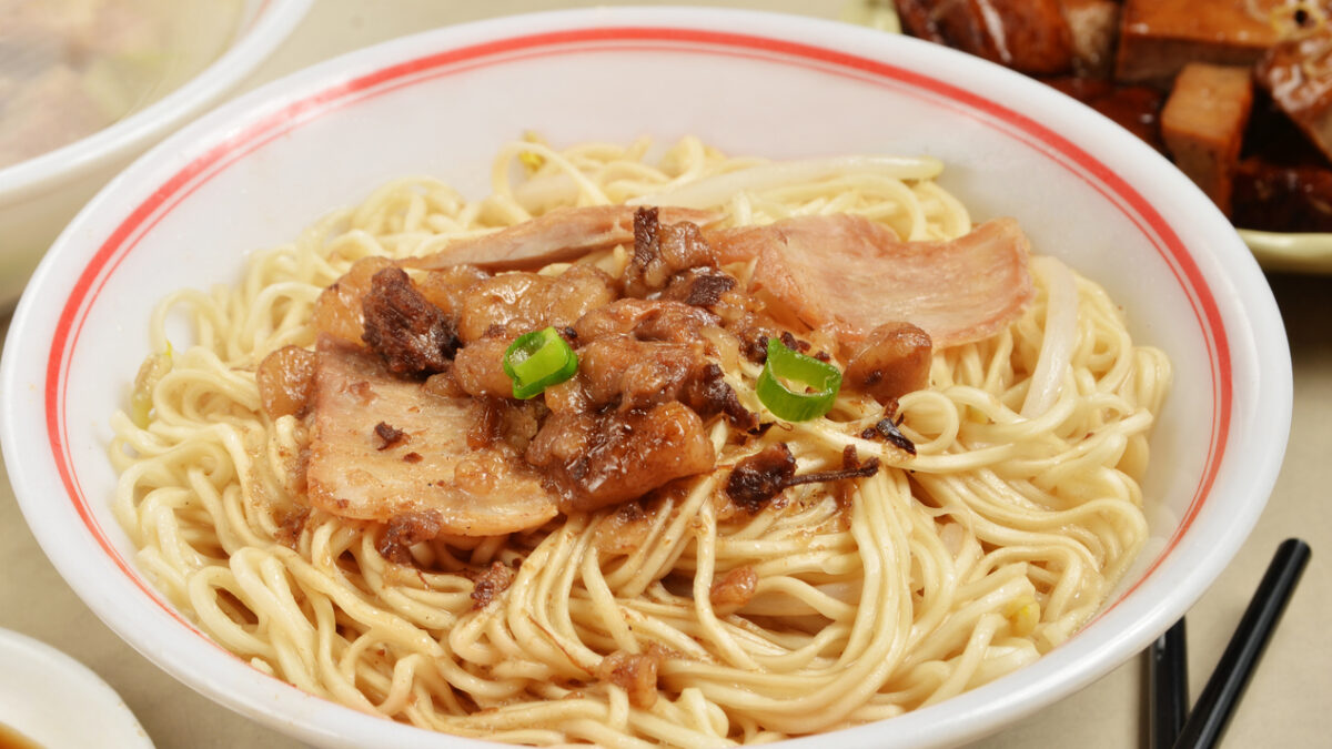 Γλυκόξινη πανσέτα με noodles