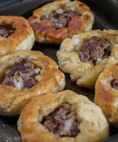 Κιμαδοπιτάκια με σφολιάτα