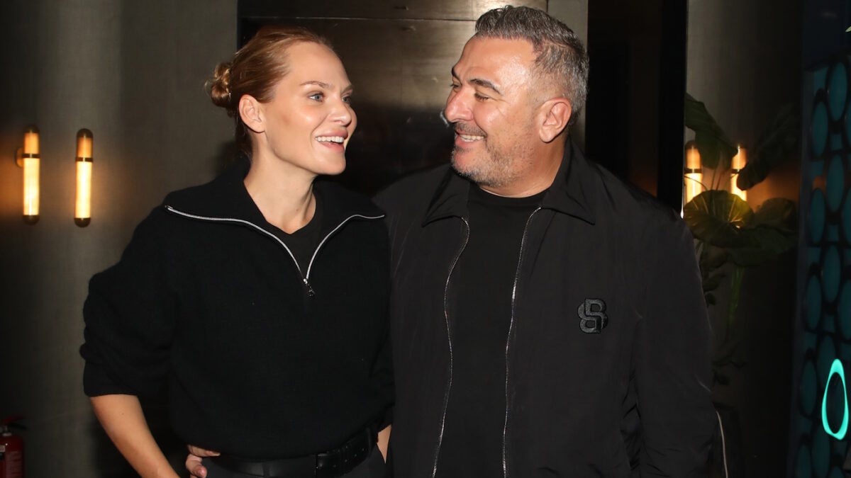 Υβόννη Μπόσνιακ, Αντώνης Ρέμος