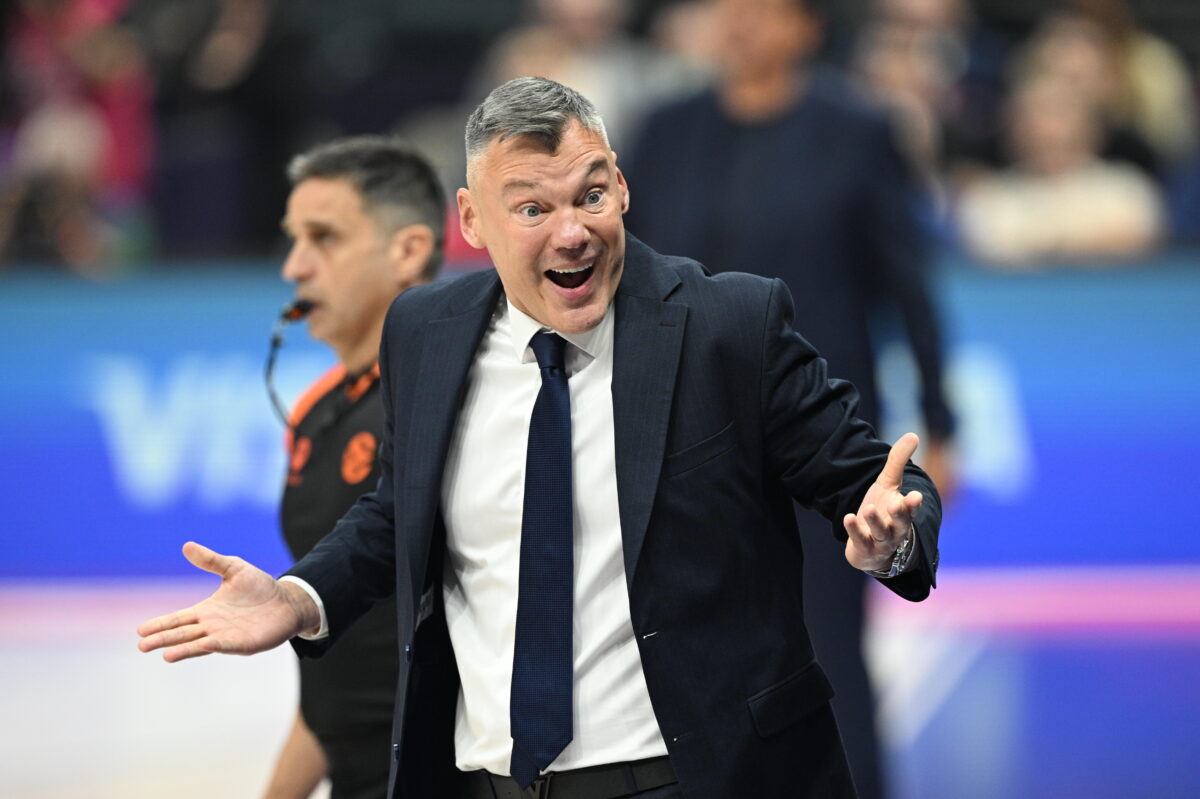 ΑΝΤΩΝΗΣ ΝΙΚΟΛΟΠΟΥΛΟΣ