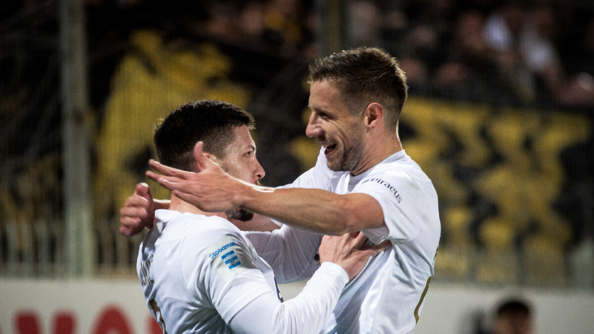 Ο Γιόβιτς με τον Βάργκα