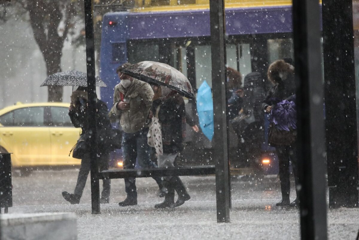 Κακοκαιρία: Ήχησε το 112 σε Αχαΐα, Ηλεία, Ζάκυνθο και Κεφαλονιά - «Περιορίστε τις μετακινήσιες σας»