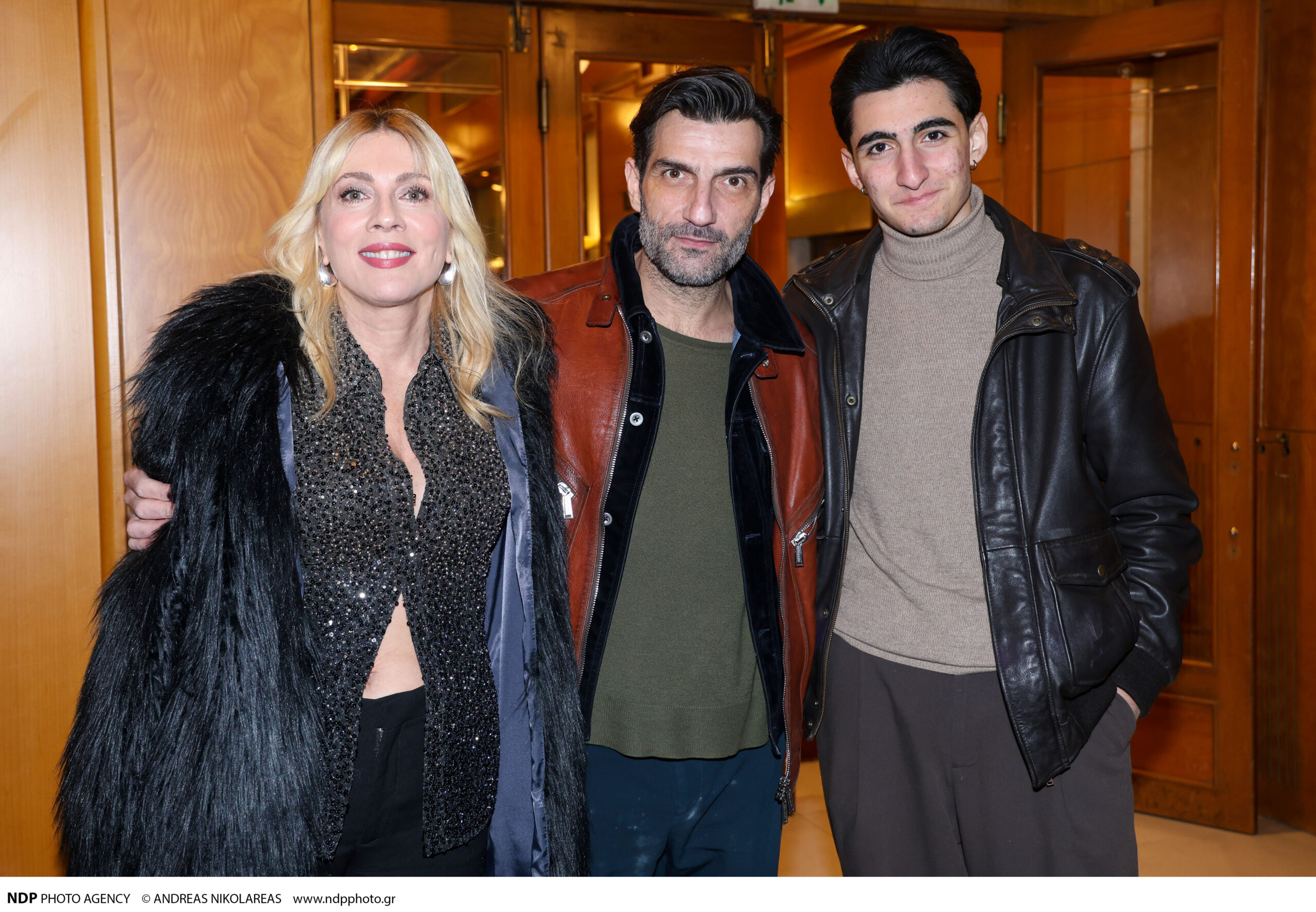 Σμαράγδα Καρύδη και ο Νίκος Κουρής, με τον γιό του Πέτρο