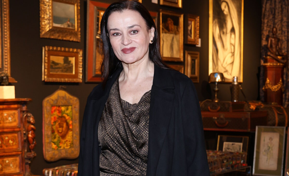 Καρυοφυλλιά Καραμπέτη