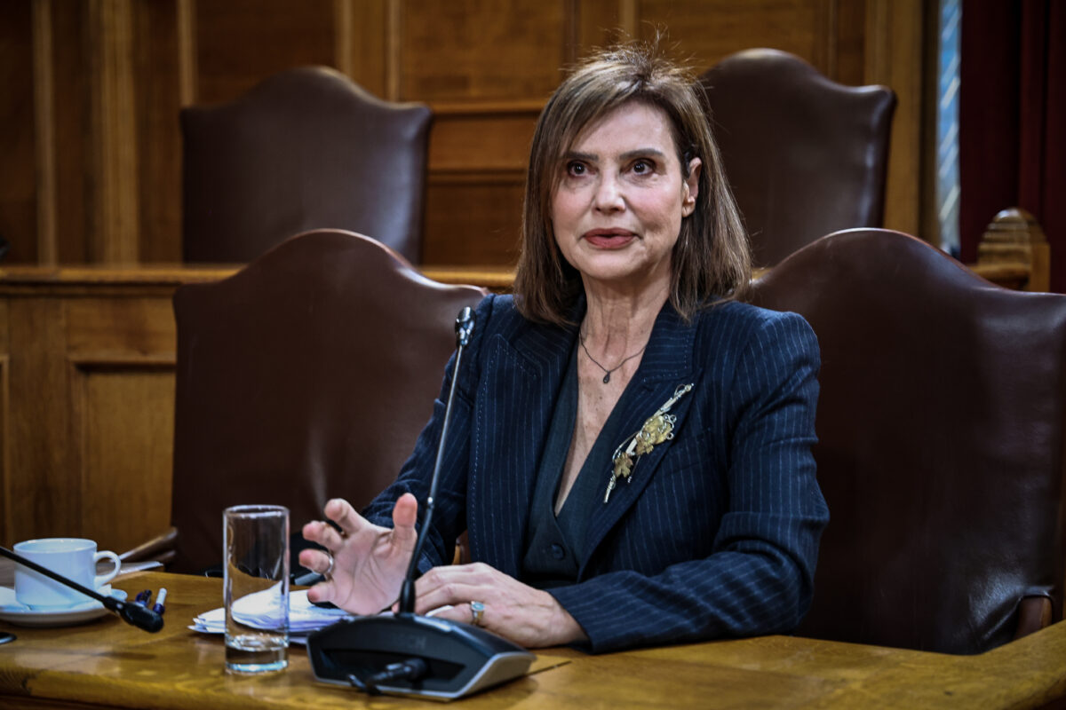 Κατερίνα Μπατζελή