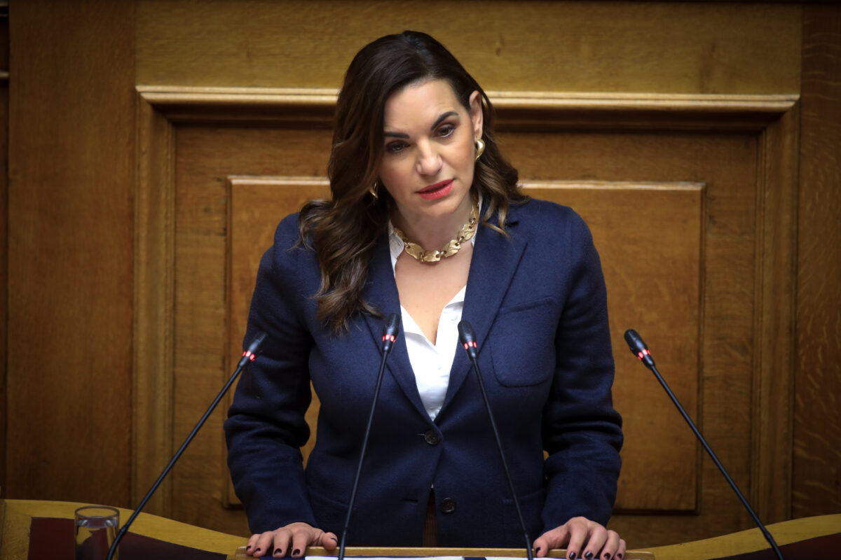 Όλγα Κεφαλογιάννη στη Βουλή