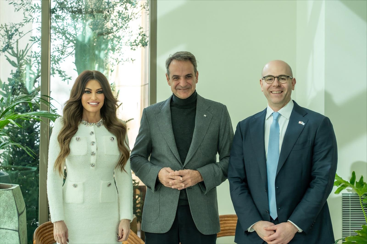 Η Κίμπερλι Γκιλφόιλ, o Κυριάκος Μητσοτάκης και ο Στίβεν Μάιραν