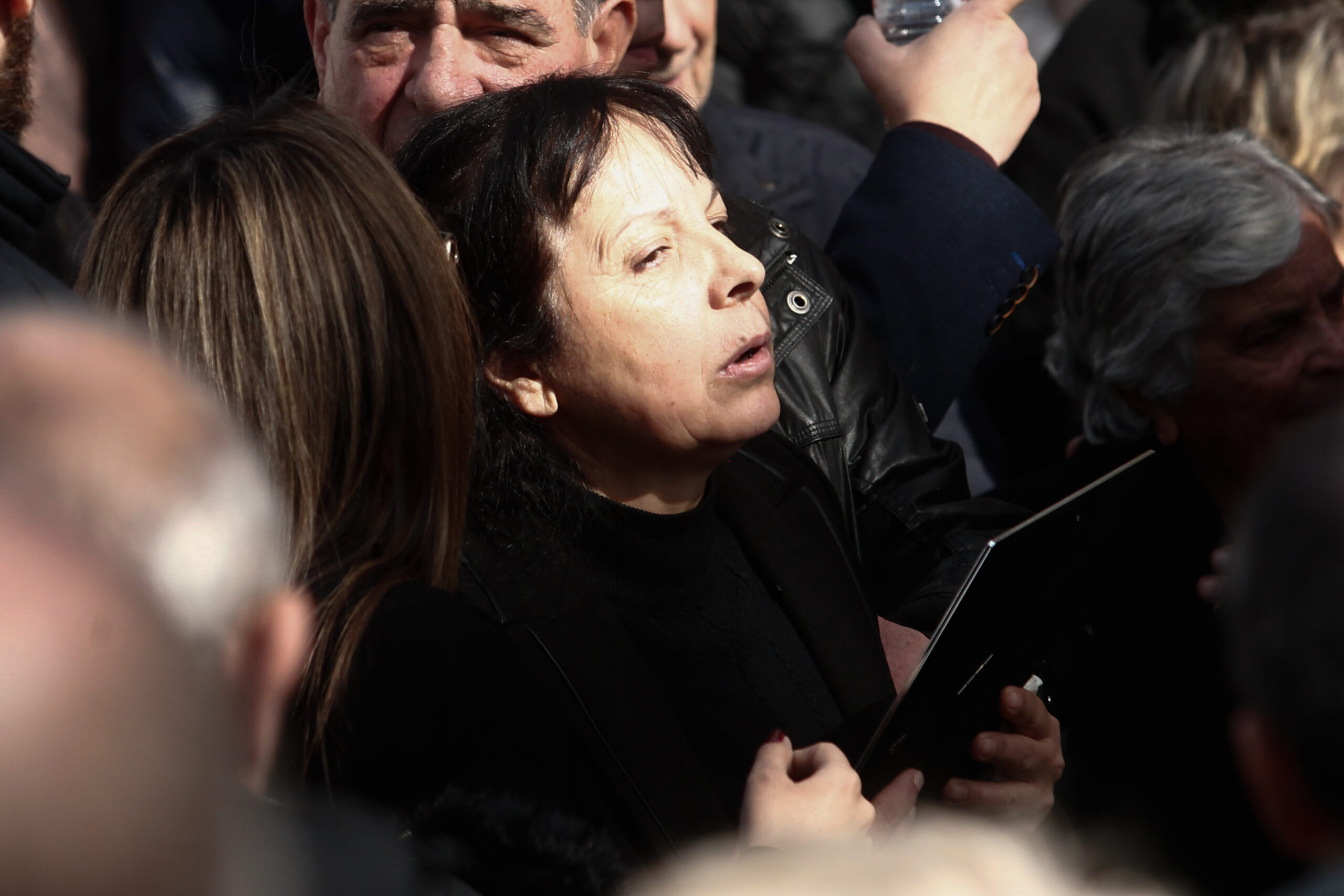 Οδύνη στην κηδεία της άτυχης Έλενας