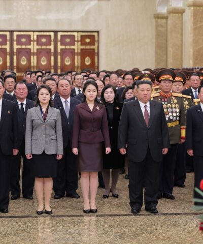 Κιμ Γιονγκ Ουν με την κόρη του