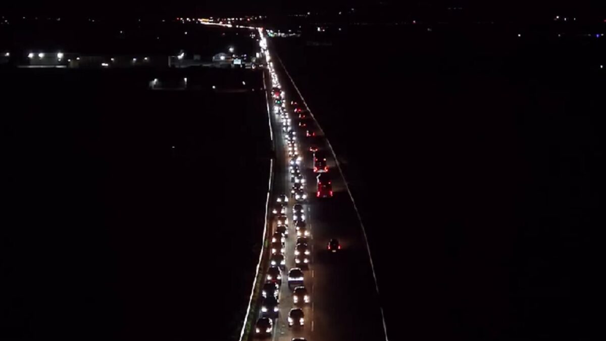 Ουρές χιλιομέτρων στην Εθνική Οδό