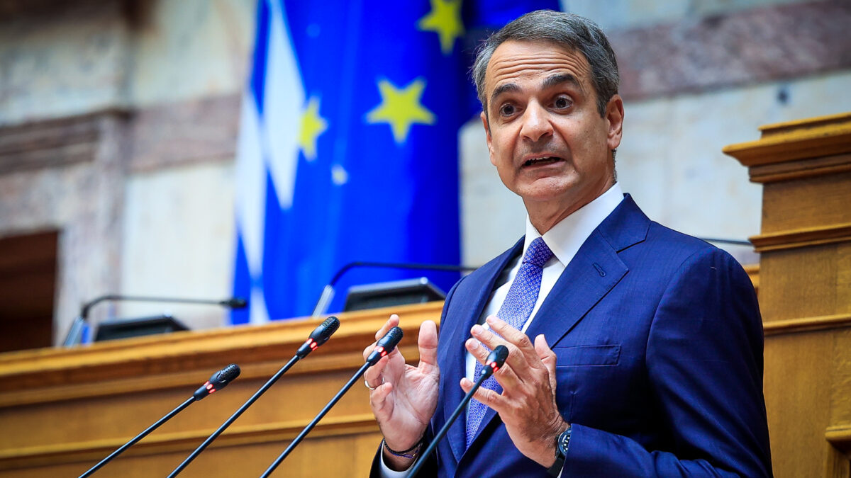 Ο Κυριάκος Μητσοτάκης κατά τη διάρκεια ομιλίας του στη Βουλή