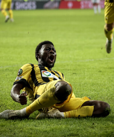 Ο Κοϊτά πανηγυρίζει στη Σαμψούντα