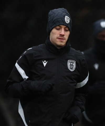 Ο Γιάννης Κωνσταντέλιας σε προπόνηση του ΠΑΟΚ