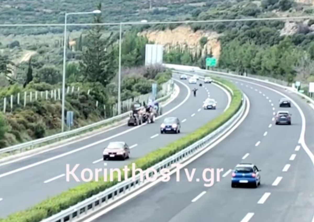 Αγρότες στην εθνική οδό στη Νεμέα