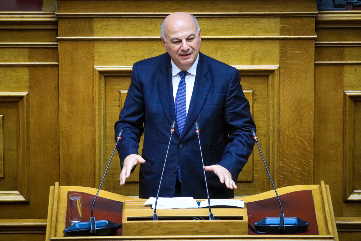 Κώστας Τσιάρας