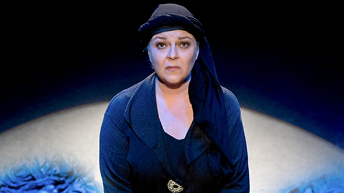 H Φωτεινή Μπαξεβάνη