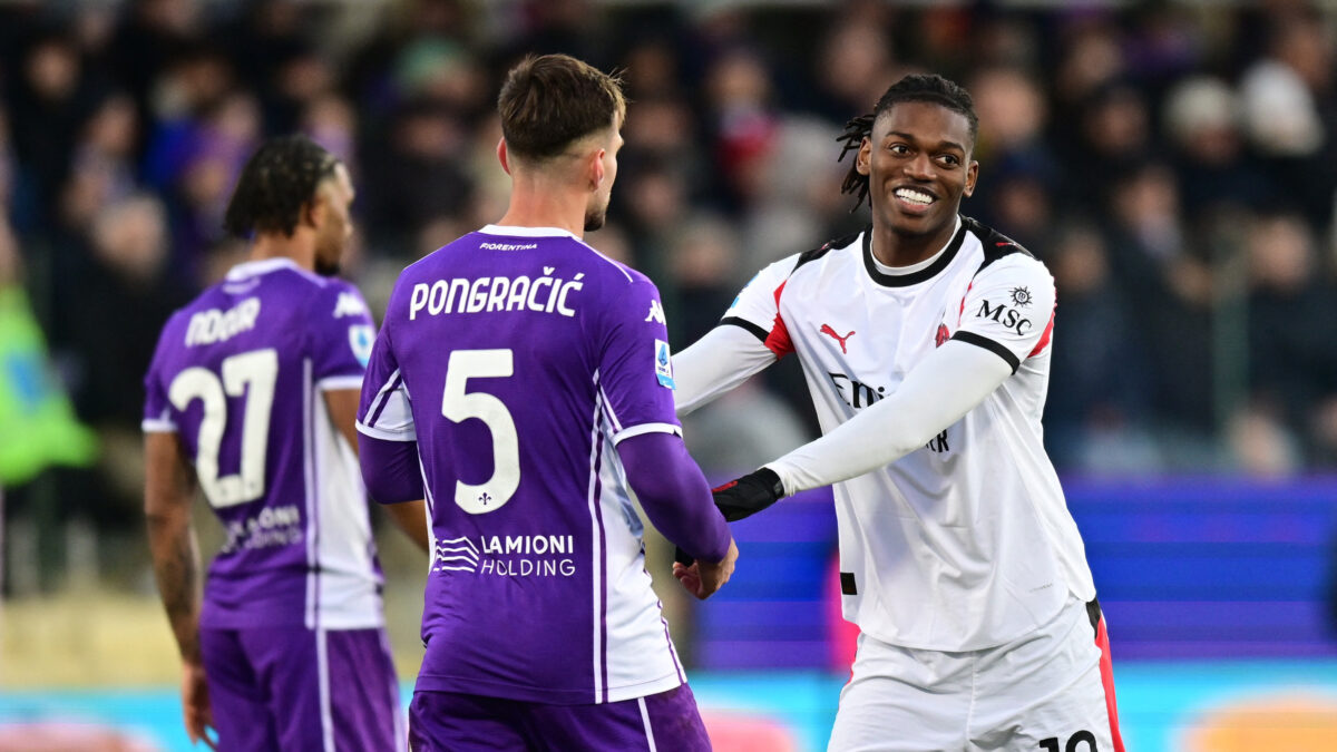 Ο Λεάο με τους παίκτες της Φιορεντίνα