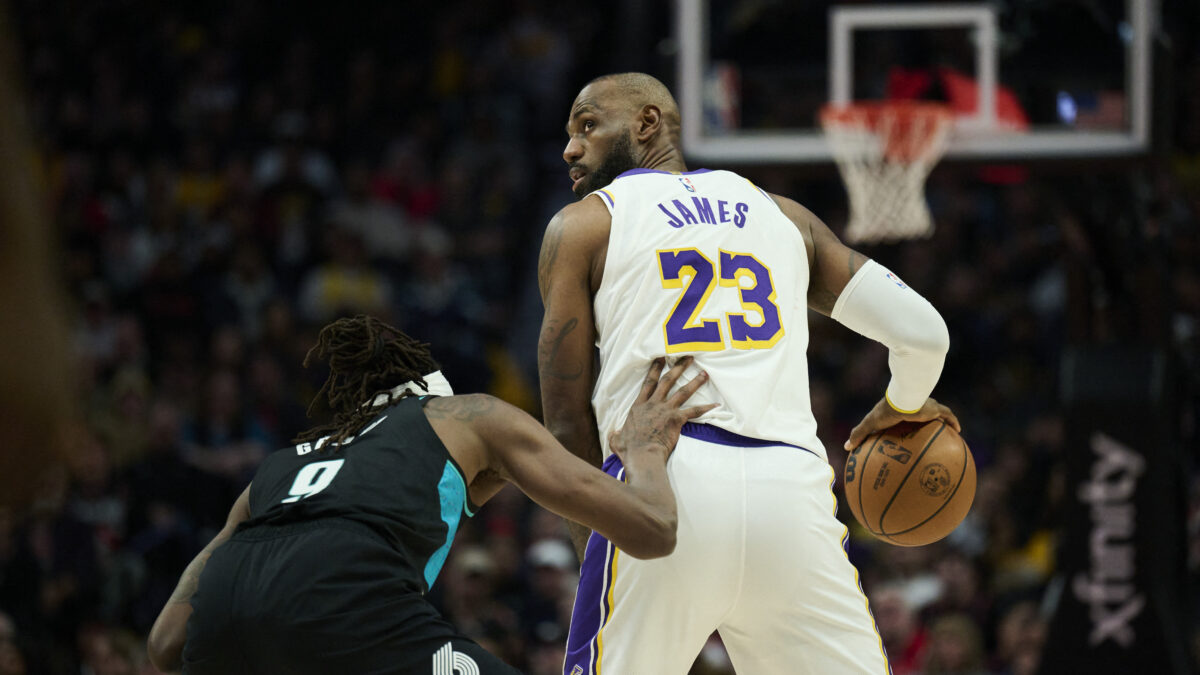 Ο Λεμπρόν κόντρα στους Μπλέιζερς