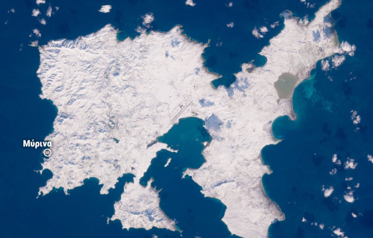 Δορυφορική εικόνα της Λήμνου καλυμμένη με χιόνι