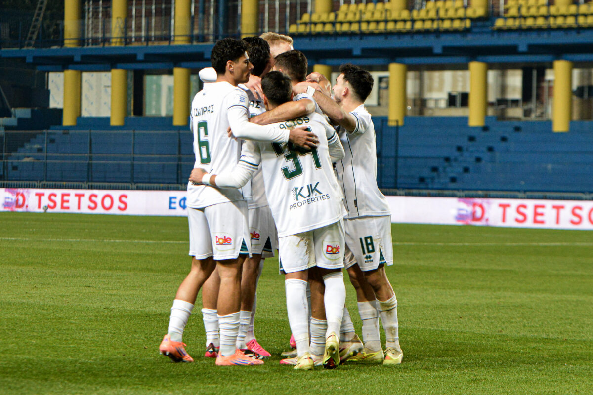 Οι παίκτες του Λεβαδειακού πανηγυρίζουν