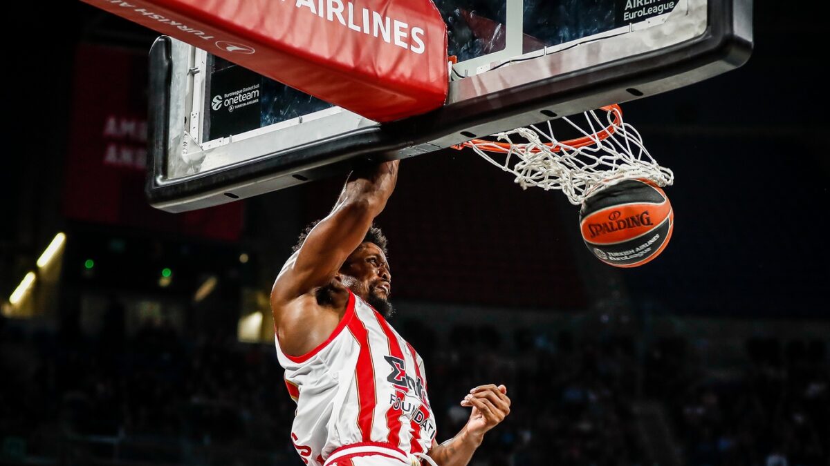 Ο ΜακΚίσικ σε αγώνα του Ολυμπιακού