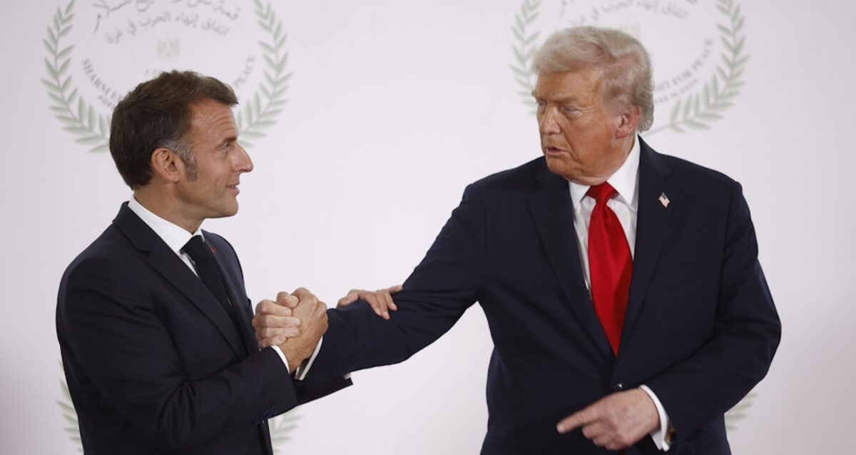 O Ντόναλντ Τραμπ και ο Εμανουέλ Μακρόν