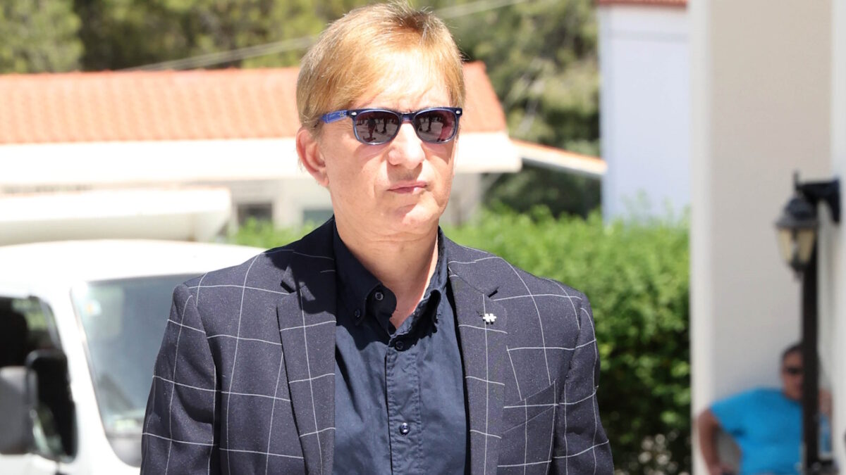 Μάκης Δελαπόρτας