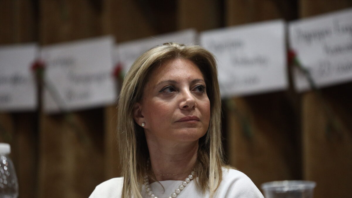 Η Μαρία Καρυστιανού, σε εκδήλωση για τη συμπλήρωση δύο χρόνων από την τραγωδία των Τεμπών