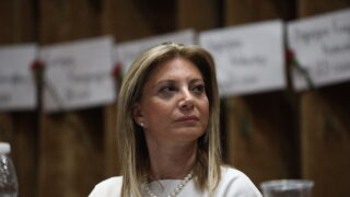 Η Μαρία Καρυστιανού, σε εκδήλωση για τη συμπλήρωση δύο χρόνων από την τραγωδία των Τεμπών