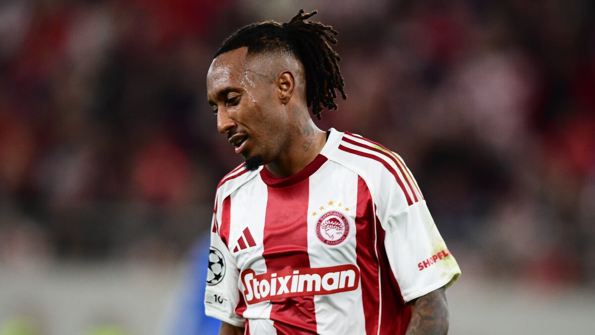 Ο Ζέλσον Μάρτινς με τη φανέλα του Ολυμπιακού