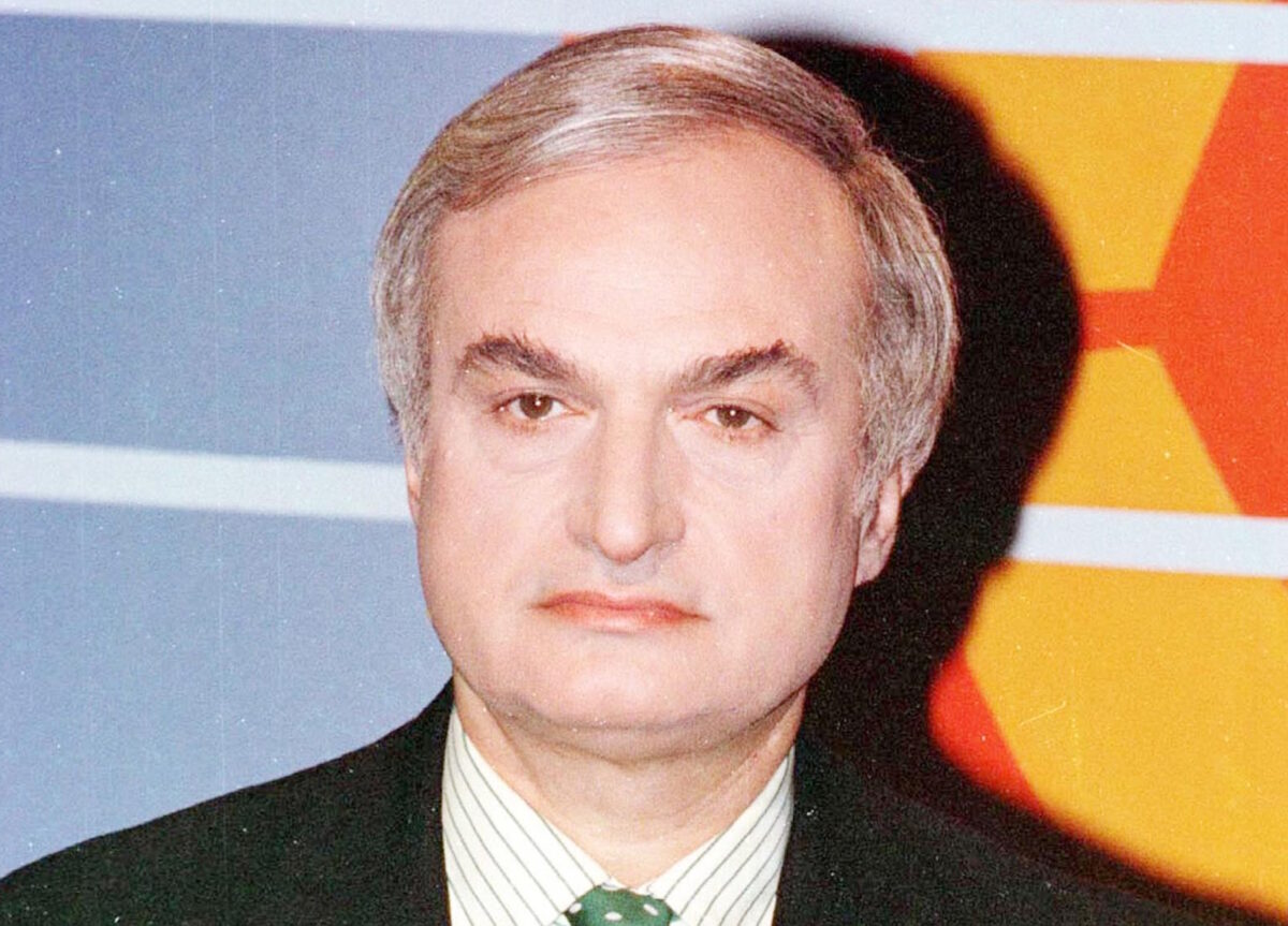 Μανώλης Μαυρομμάτης