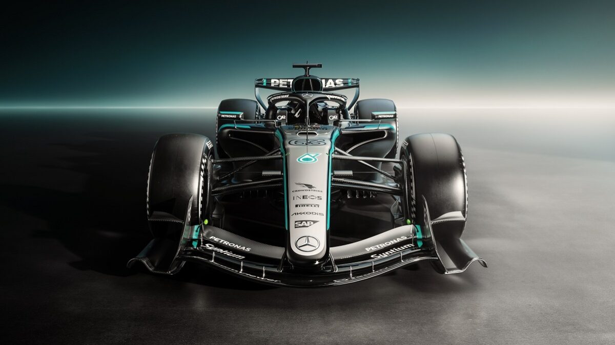 Mercedes-AMG_F1_W17_E PERFORMANCE_03