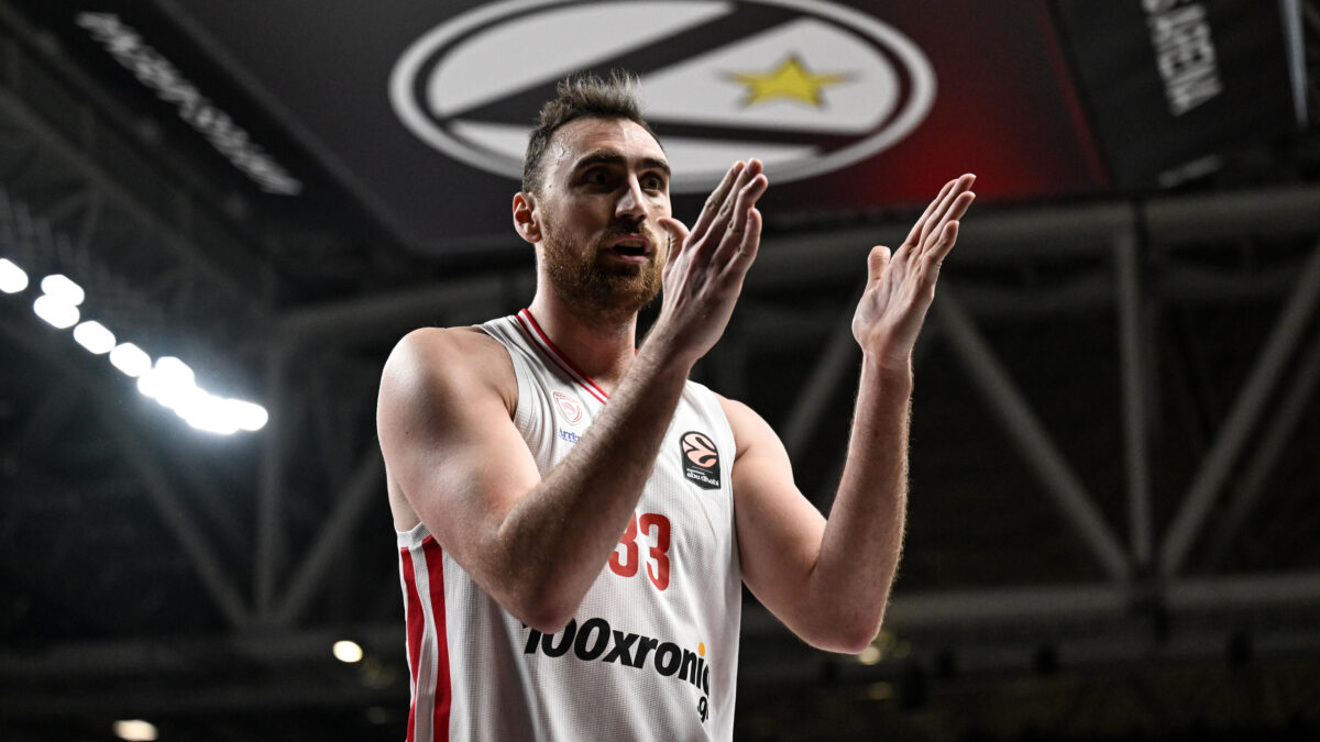 Ο Μιλουτίνοφ