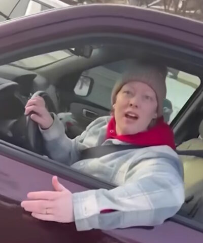 Η 37χρονη Ρενέ Γκουντ λίγες στιγμές προτού χάσει τη ζωή της από τα πυρά του ομοσπονδιακού πράκτορα στη Μινεάπολη των ΗΠΑ