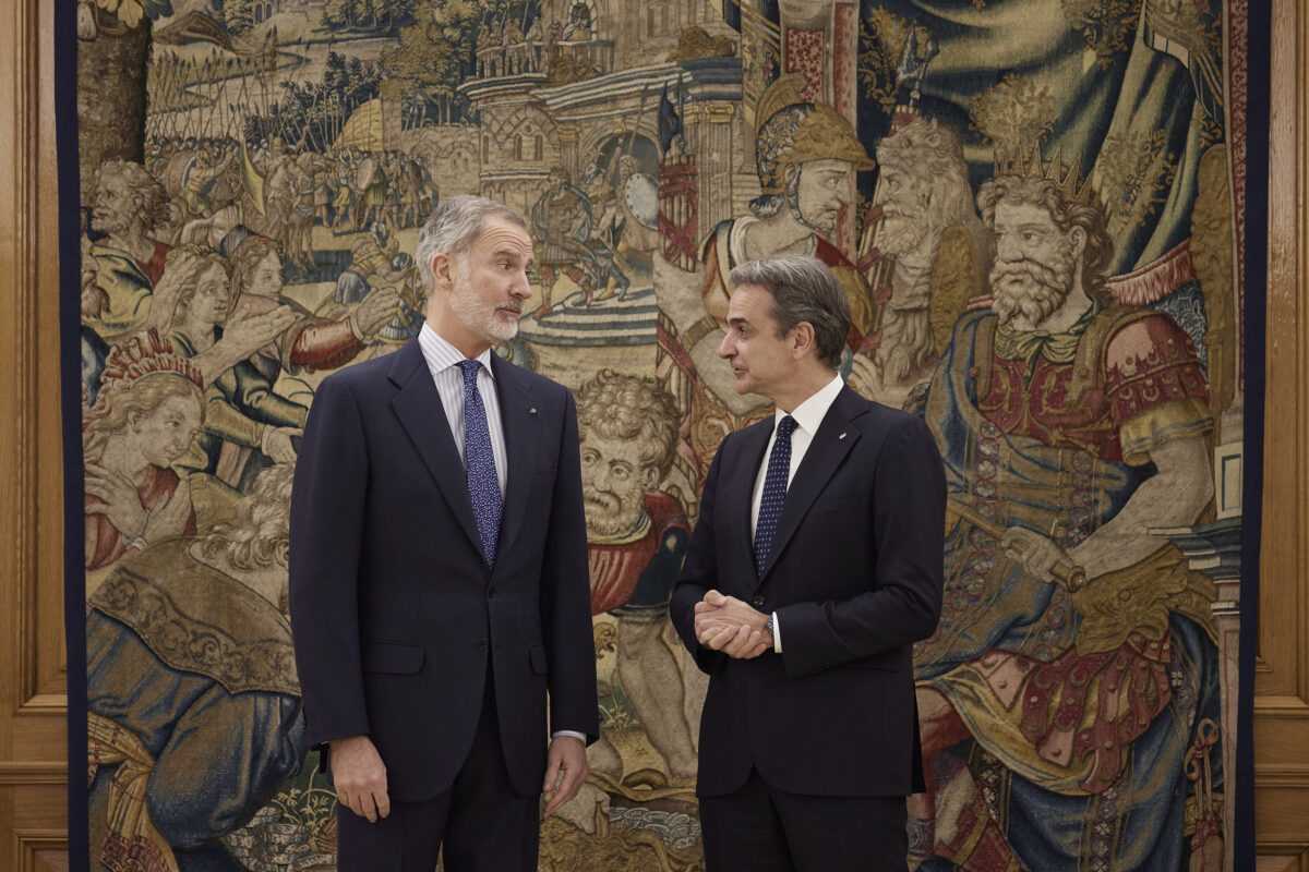 Ο πρωθυπουργός Κυριάκος Μητσοτάκης με τον βασιλιά της Ισπανίας, Φίλιππο Στ’