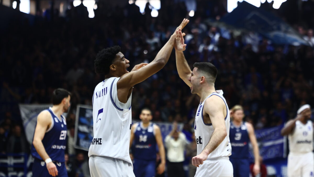 Ο Μωραΐτης και ο Ντέιβις