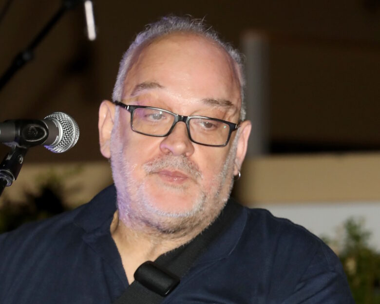 Γιώργος Μουκίδης