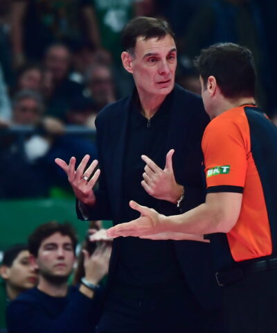 Ο Μπαρτζώκας στο Παναθηναϊκός - Ολυμπιακός (EUROKINISSI)