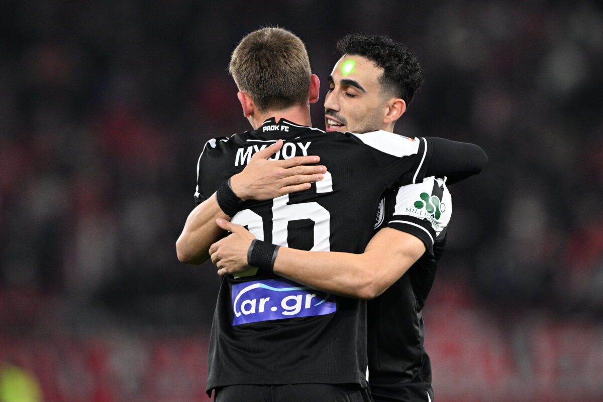 Οι παίκτες του ΠΑΟΚ στο Καραϊσκάκης  (ΑΝΤΩΝΗΣ ΝΙΚΟΛΟΠΟΥΛΟΣ