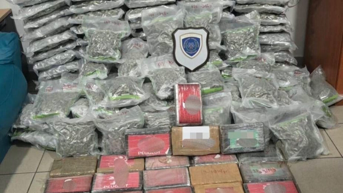 Τα ναρκωτικά που βρέθηκαν στο φορτηγο